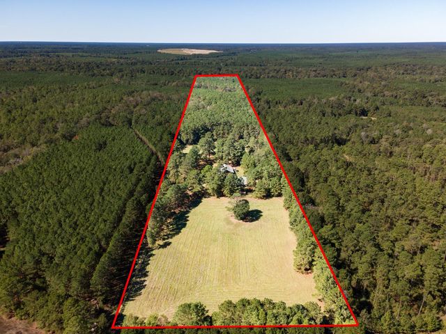 1152 Loving Road, Lufkin, TX 75901