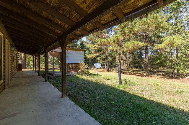 1152 Loving Road, Lufkin, TX 75901