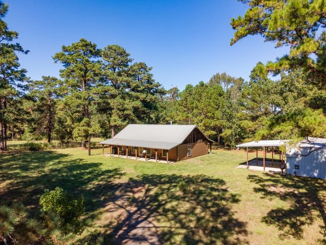1152 Loving Road, Lufkin, TX 75901