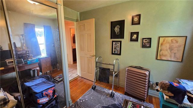 318 77th Street, Niagara Falls, NY 14304