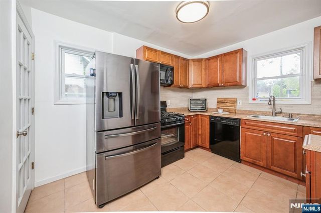 44 Garden Street, Teaneck, NJ 07666