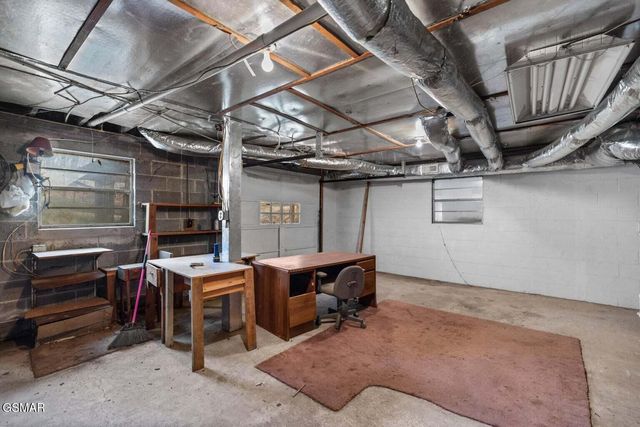 1027 Dean Circle, Dandridge, TN 37725