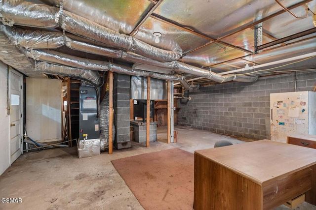 1027 Dean Circle, Dandridge, TN 37725