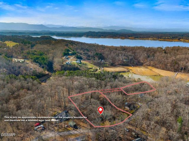 1027 Dean Circle, Dandridge, TN 37725