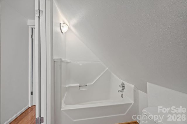 6773 Pinnacle Mountain Road, Zirconia, NC 28790