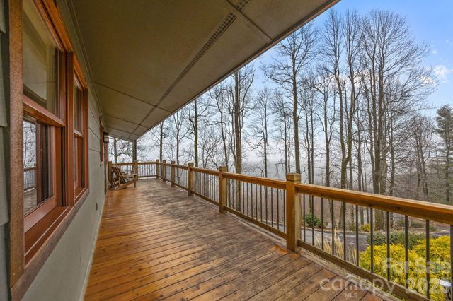 6773 Pinnacle Mountain Road, Zirconia, NC 28790