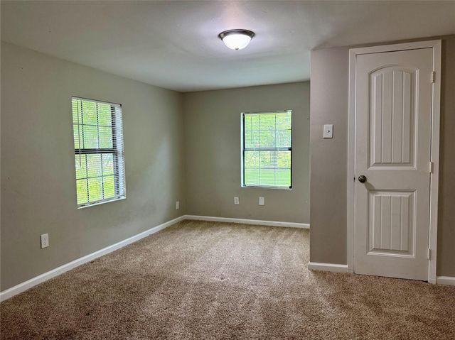 6905 Speaker Street, Hitchcock, TX 77563