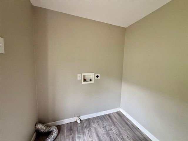 6905 Speaker Street, Hitchcock, TX 77563
