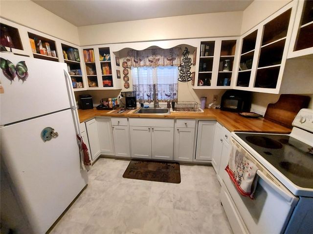 448 N KANSAS AVENUE, Deland, FL 32724