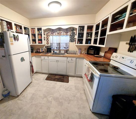 448 N KANSAS AVENUE, Deland, FL 32724