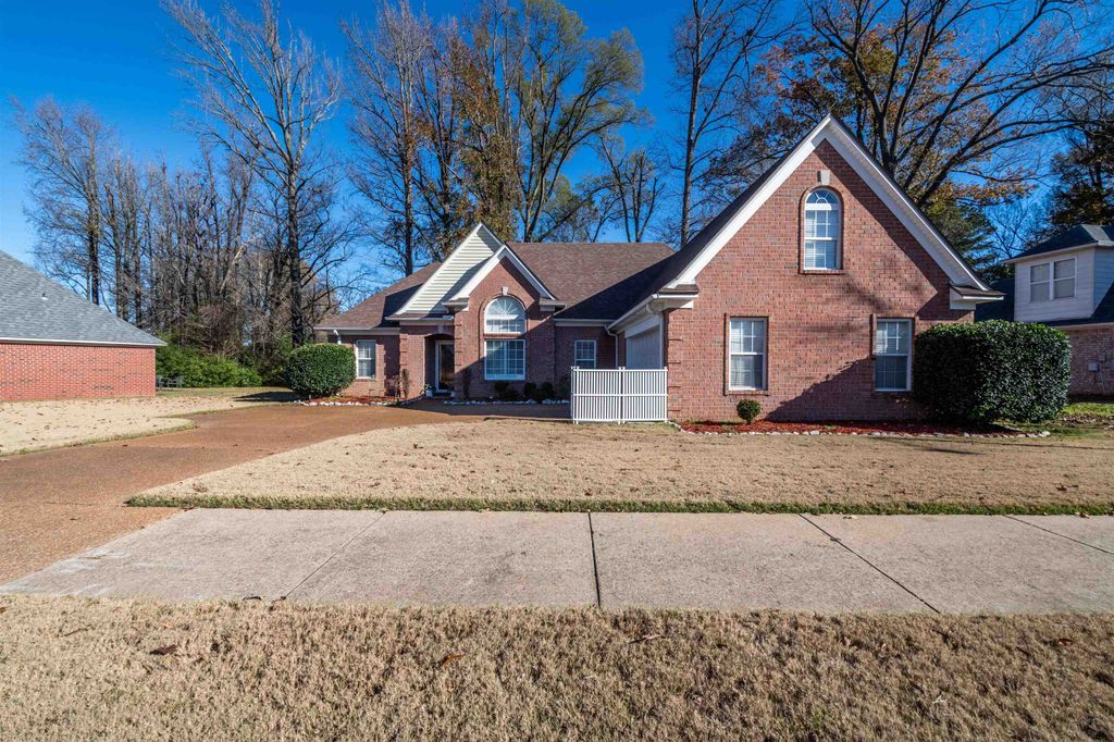 6038 ARMISTEAD ST, Arlington, TN 38002