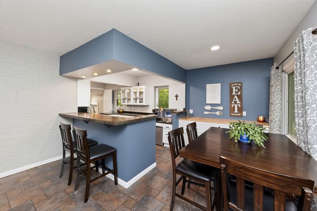 4328 Ingersoll Avenue, Des Moines, IA 50312