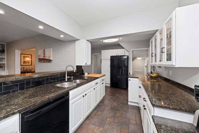 4328 Ingersoll Avenue, Des Moines, IA 50312