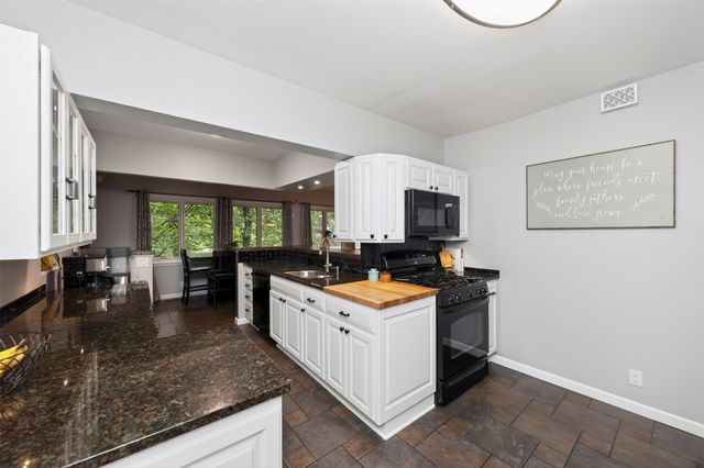 4328 Ingersoll Avenue, Des Moines, IA 50312