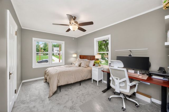 4328 Ingersoll Avenue, Des Moines, IA 50312