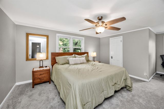 4328 Ingersoll Avenue, Des Moines, IA 50312