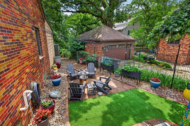 4328 Ingersoll Avenue, Des Moines, IA 50312