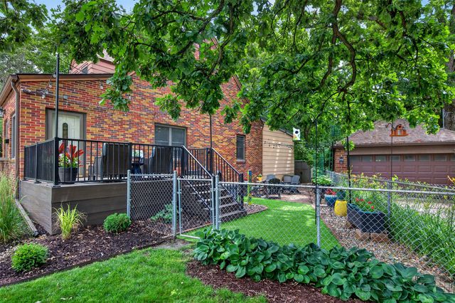 4328 Ingersoll Avenue, Des Moines, IA 50312