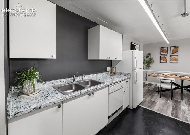 411 Lakewood Circle C404, Colorado Springs, CO 80910