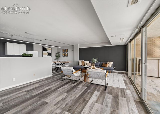 411 Lakewood Circle C404, Colorado Springs, CO 80910