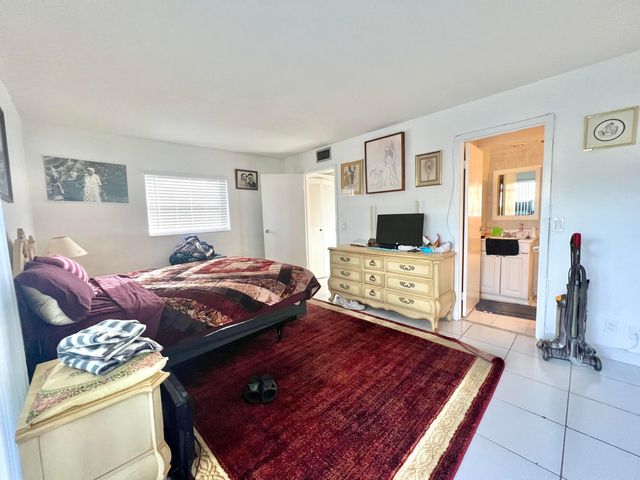 259 Saxony F Circles 259, Delray Beach, FL 33446