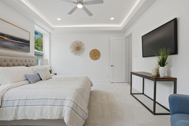 617 Parkview Avenue, Dallas, TX 75223