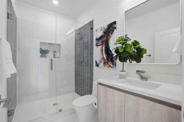 617 Parkview Avenue, Dallas, TX 75223