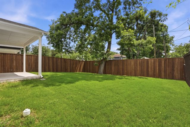617 Parkview Avenue, Dallas, TX 75223