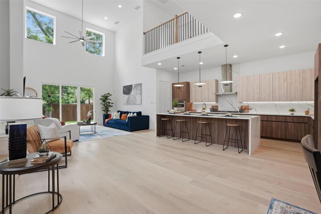 617 Parkview Avenue, Dallas, TX 75223