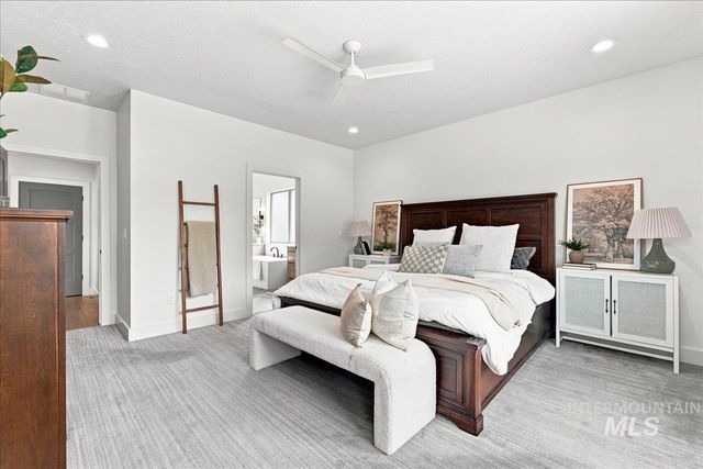 4601 E Copper Point Dr, Meridian, ID 83642