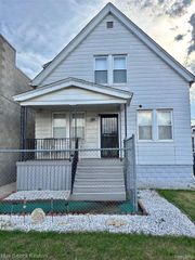 11809 Conant Street, Hamtramck, MI 48212