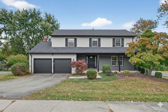 6 Neptune Court, Monroe, NY 10950