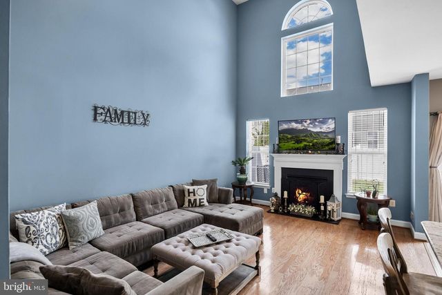 106 WEAVER DR, Marlton, NJ 08053