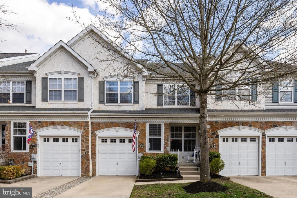 106 WEAVER DR, Marlton, NJ 08053