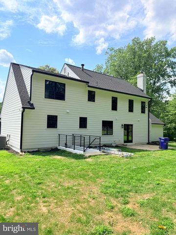16605 CAVALRY DR, Rockville, MD 20853