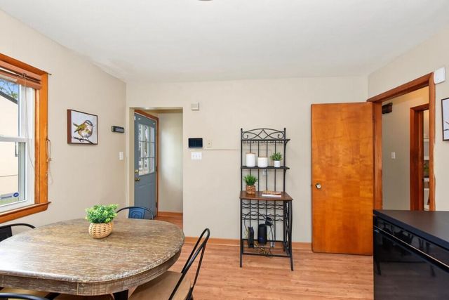 8048 W Herbert AVENUE, Milwaukee, WI 53218