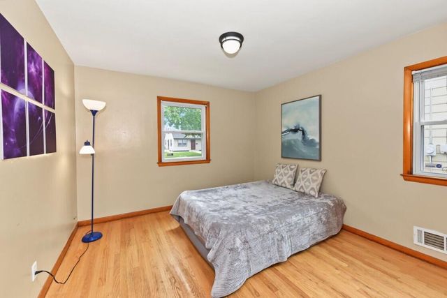 8048 W Herbert AVENUE, Milwaukee, WI 53218