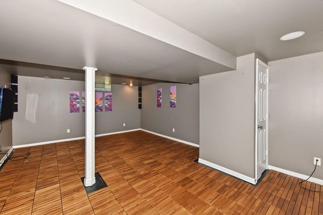 8048 W Herbert AVENUE, Milwaukee, WI 53218