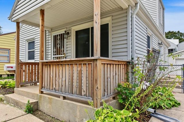 8048 W Herbert AVENUE, Milwaukee, WI 53218