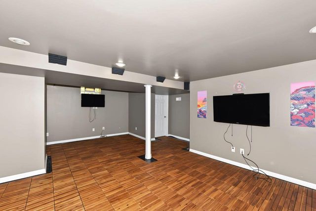 8048 W Herbert AVENUE, Milwaukee, WI 53218