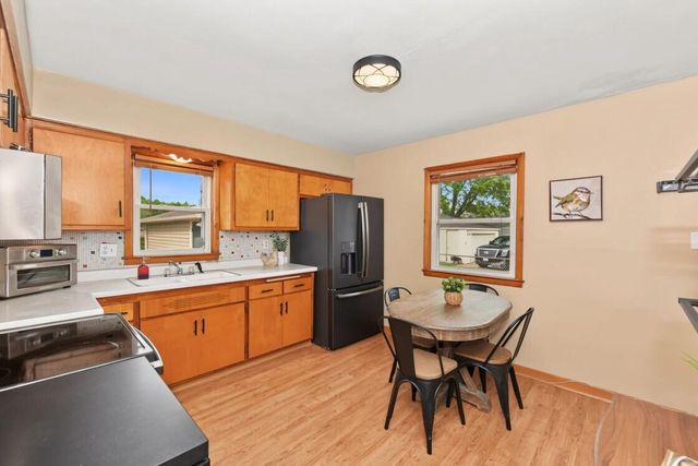 8048 W Herbert AVENUE, Milwaukee, WI 53218