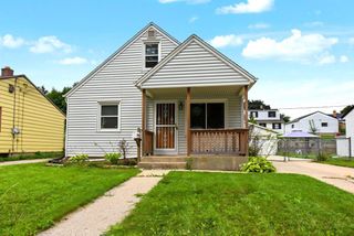 8048 W Herbert AVENUE, Milwaukee, WI 53218