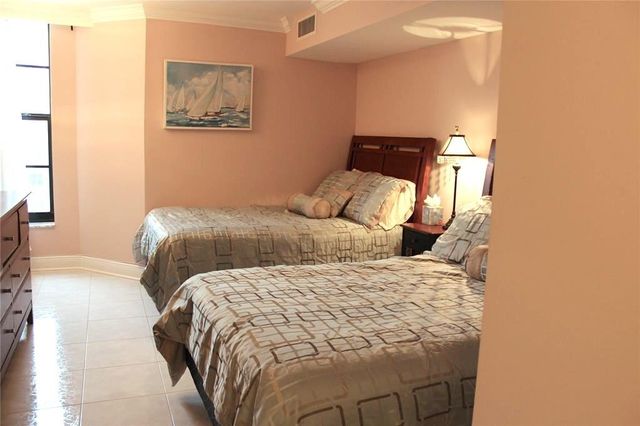 1000 S Ocean Blvd 11K, Pompano Beach, FL 33062