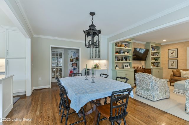 52 Harwood Rd, Louisville, KY 40222