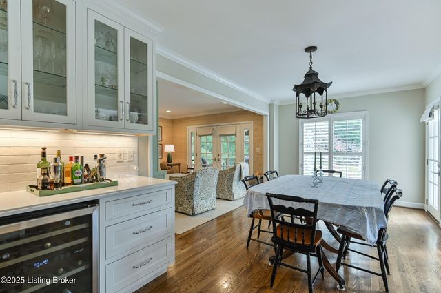 52 Harwood Rd, Louisville, KY 40222