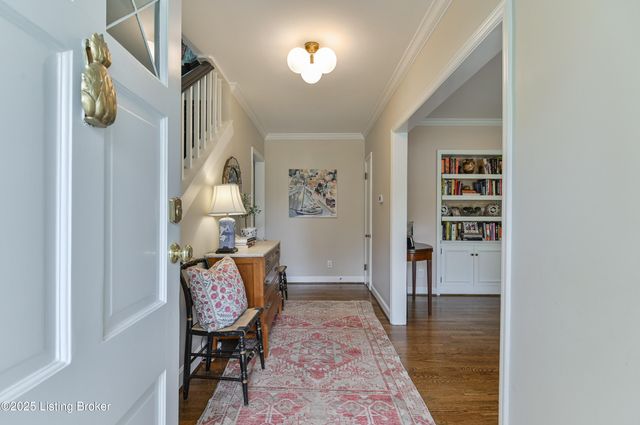 52 Harwood Rd, Louisville, KY 40222