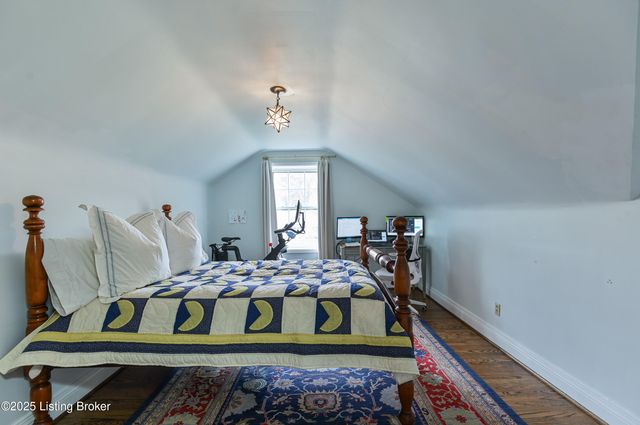 52 Harwood Rd, Louisville, KY 40222