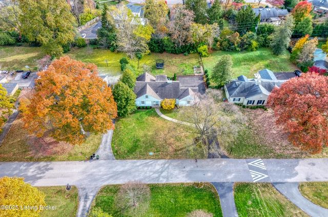 52 Harwood Rd, Louisville, KY 40222