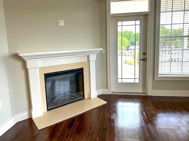978 Worcester 310, Wellesley, MA 02482