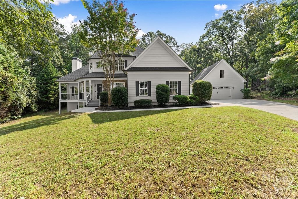 Image 2 of property listing at 41 Doster Crest Road, Jefferson, GA 30549